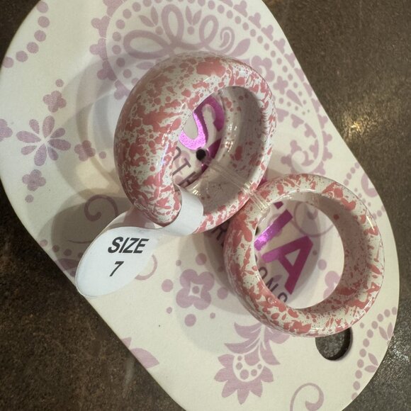 8 Other Reasons Sofia Rings - Picture 1 of 4